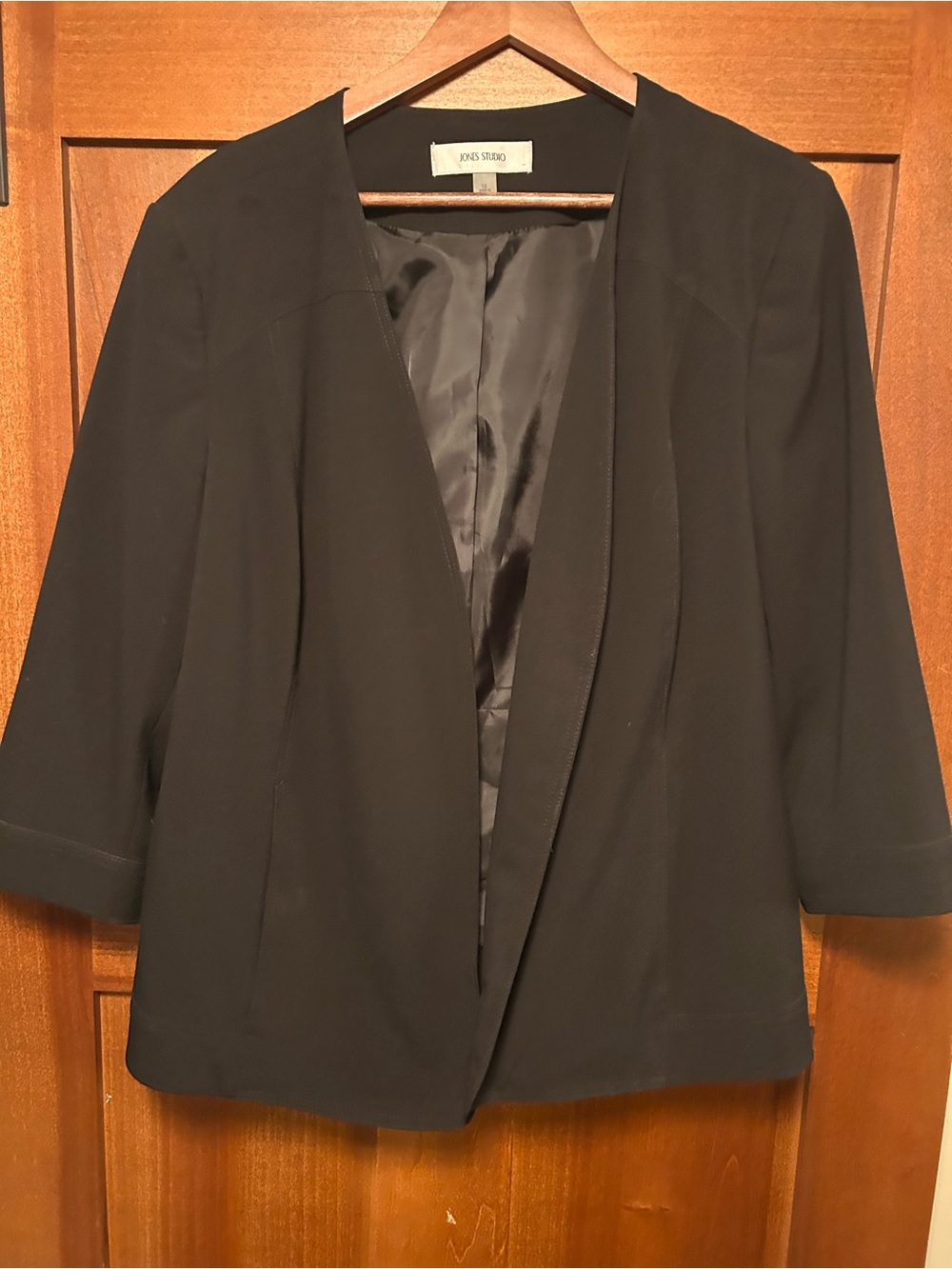 Jones Studio Black Collarless Open-Front Blazer